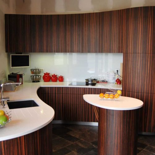 Atelier de l’Ébène : Cuisine en Ebène de Macassar